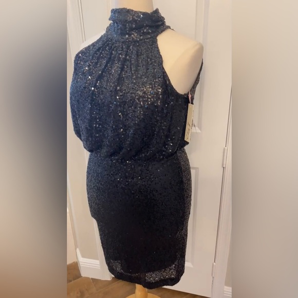 Sequin Plus Dress - Picture 7 of 9